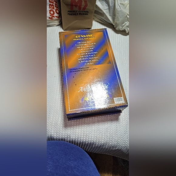 ASHLEY BELLE EUC PORCELAIN COWGIRL DOLL SET - Picture 8 of 11